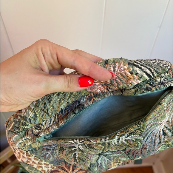 Handmade Retro Fanny Pack - Picture 3 of 3